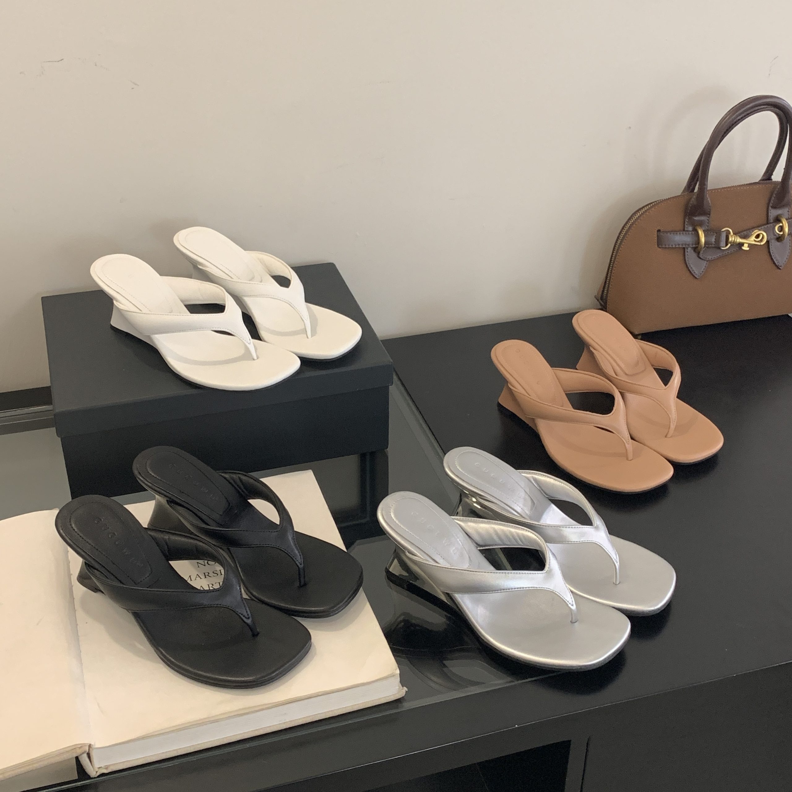 2025 New Summer Square Toe Wedge Slide Sandals Thong Flip Flops for Women - Image 2