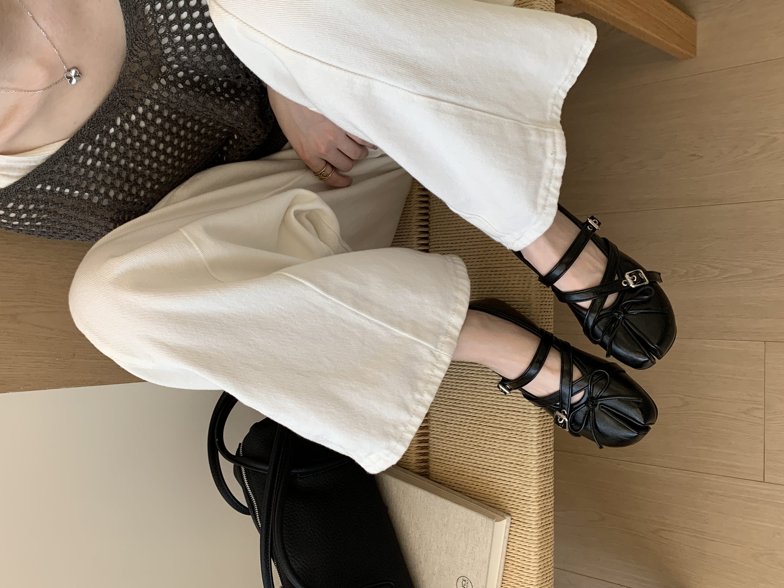 2026 French Retro Bow Mary Jane Shoes Women's Hidden Heel Cross Strap Ballet Flats - Image 4