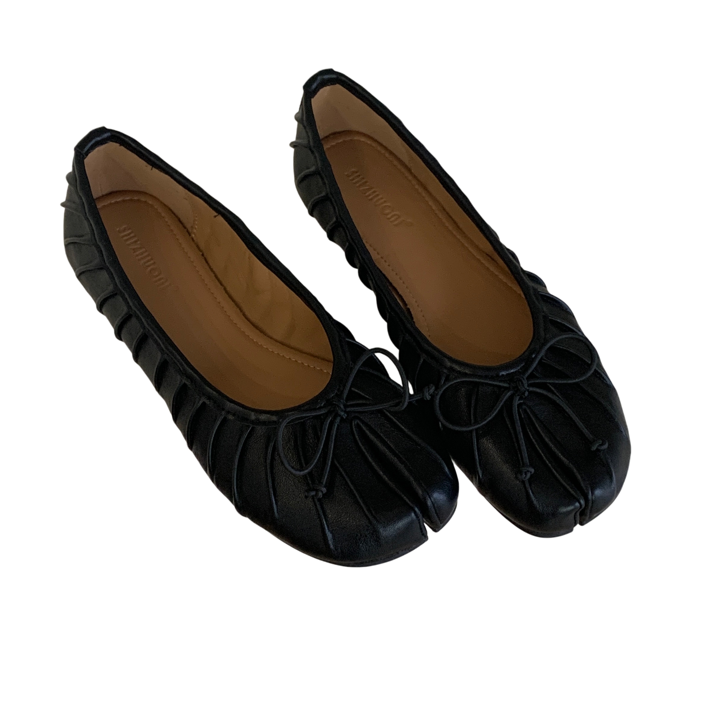 Ballet Style Split Toe Shoes Women 2026 Spring New One Shoe Casual Low Top Flat Heel Horse Hoof Shoes Pleated Craft - Image 5