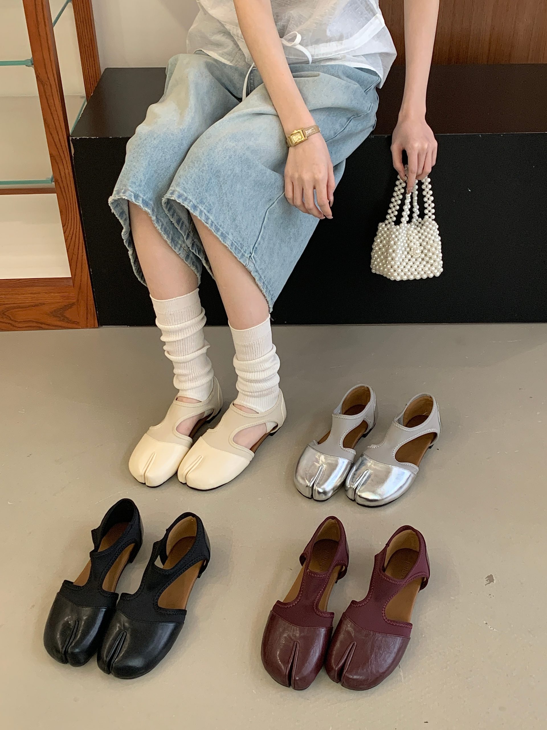 Designer Minimalist Flat Split-Toe Mary Jane Shoes for Women Spring New Fashion Horse Hoof Shoes Soft Sole Women's Shoes