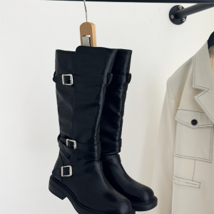 Designer Style Long Boots Women 2026 New Winter High Top Retro Knight Boots Thick Sole Height Increasing Martin Boots
