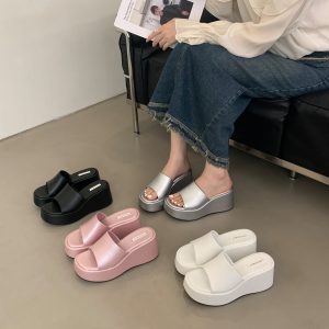 GUGUWU Women's Chunky Platform Slippers 2025 New Summer Wedge Sandals Non-Slip