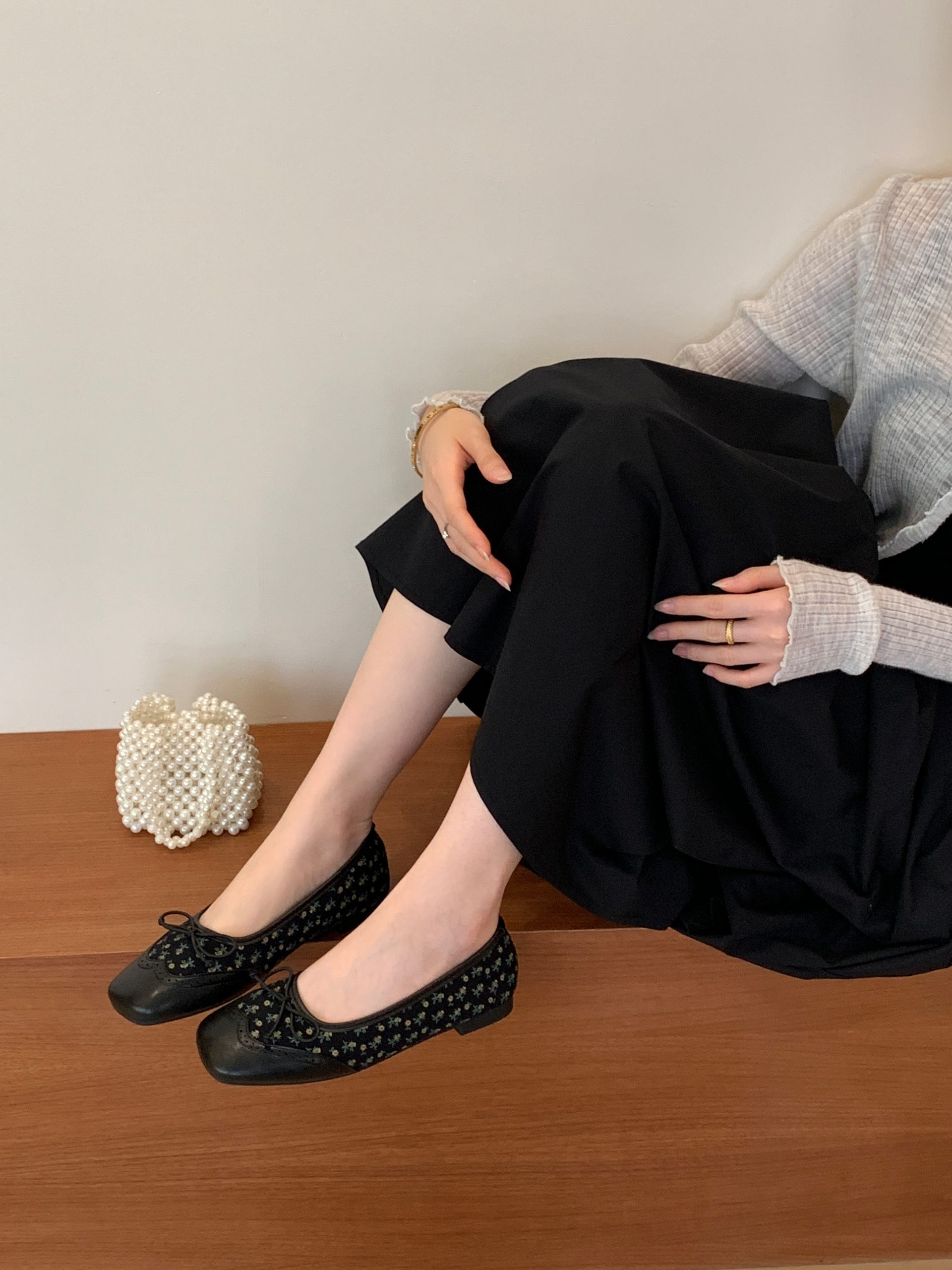 Vintage Square Toe Bow Flat Shoes for Women - PU Leather Slip-On Comfortable Grandmother Shoes - Image 3